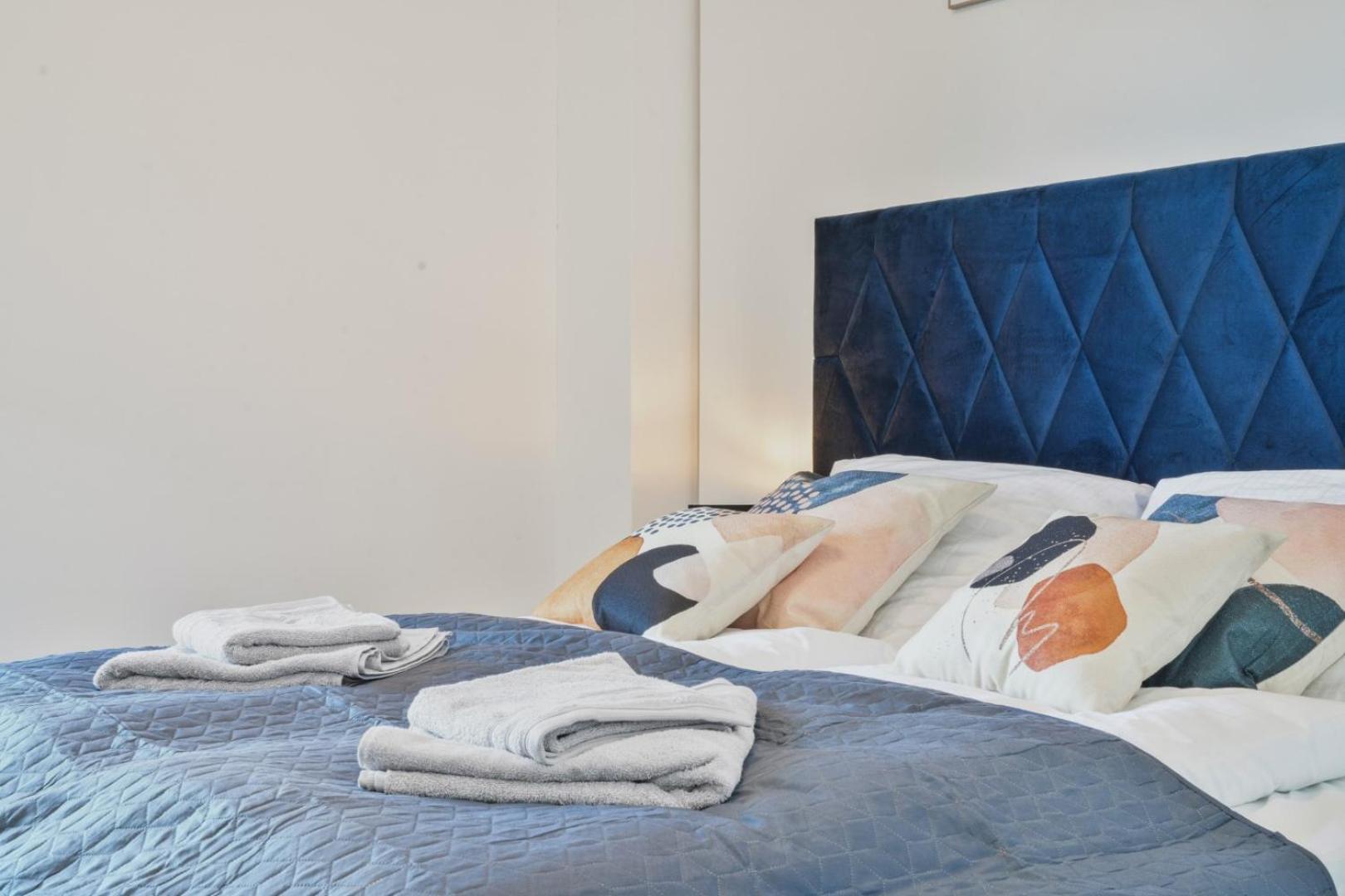 Luxury Penthouse I Rooftop Pool I Self Check-In Відень Екстер'єр фото