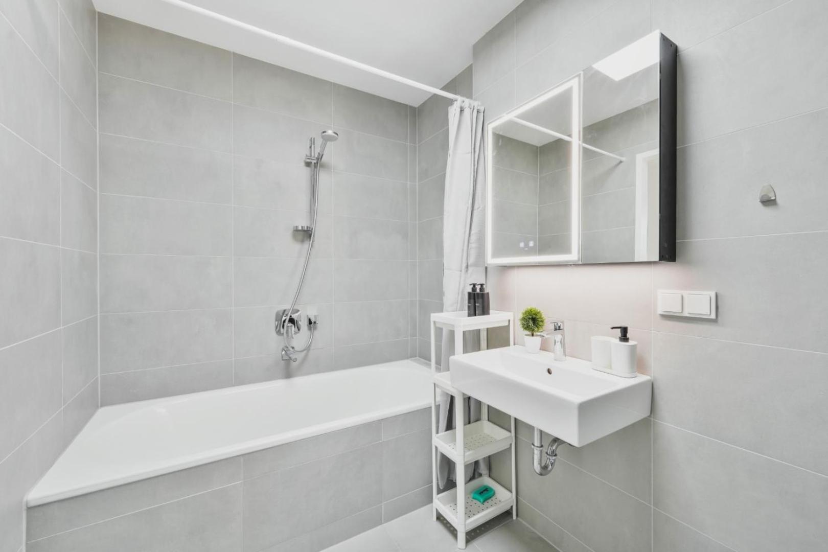 Luxury Penthouse I Rooftop Pool I Self Check-In Відень Екстер'єр фото
