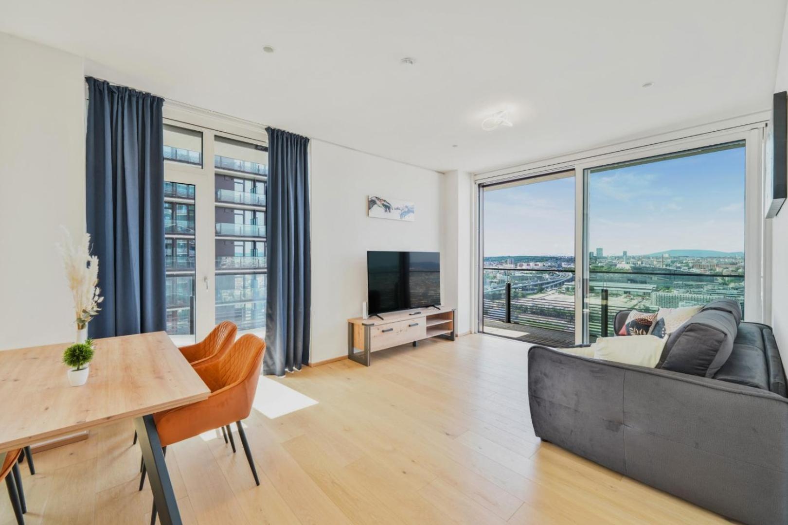 Luxury Penthouse I Rooftop Pool I Self Check-In Відень Екстер'єр фото